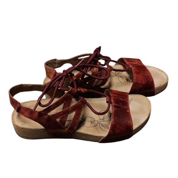 🤎JOSEF SEIBEL TONGA WOMEN'S SIZE 6.5 US 37 EU. MAHOGANY COLOR SANDALS. - Picture 4 of 6